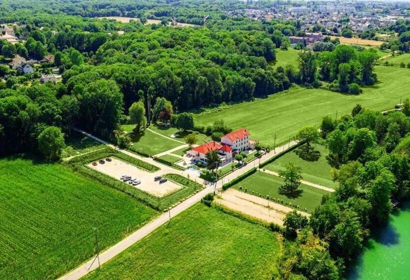 هاستل La Coudraie – Proche De Disneyland