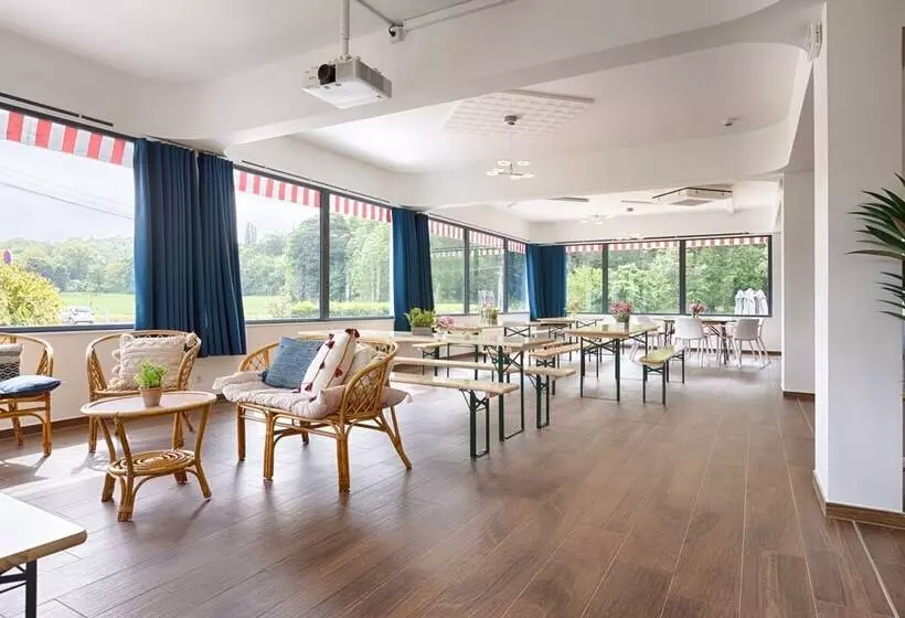 Retkeilymaja La Coudraie – Proche De Disneyland