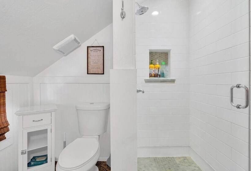 Cc Cabin Full Game Room! Wrap Around Deck!