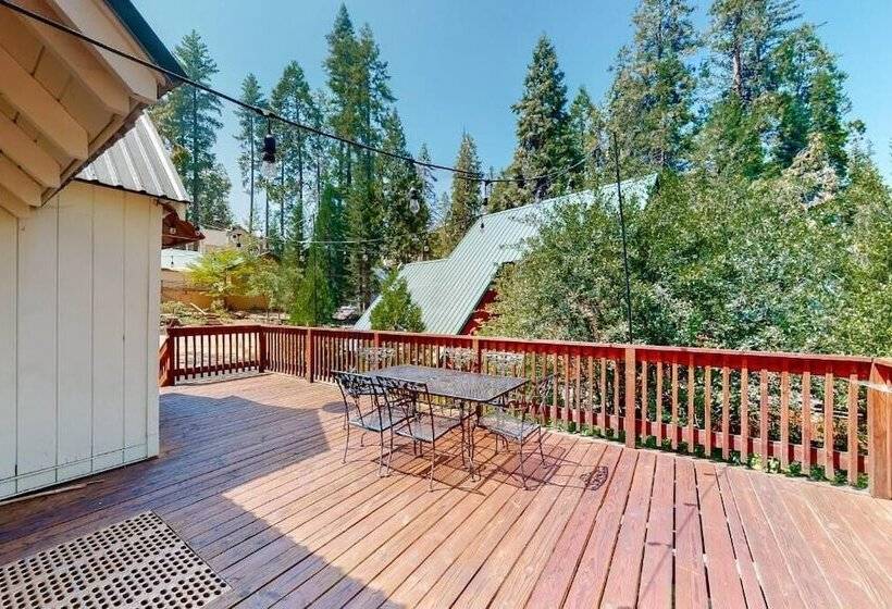 Cc Cabin Full Game Room! Wrap Around Deck!