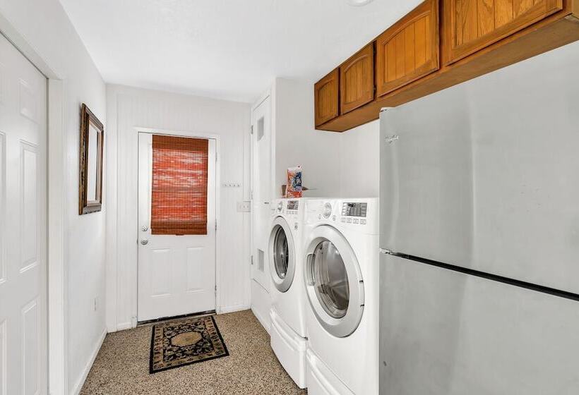 Cc Cabin Full Game Room! Wrap Around Deck!