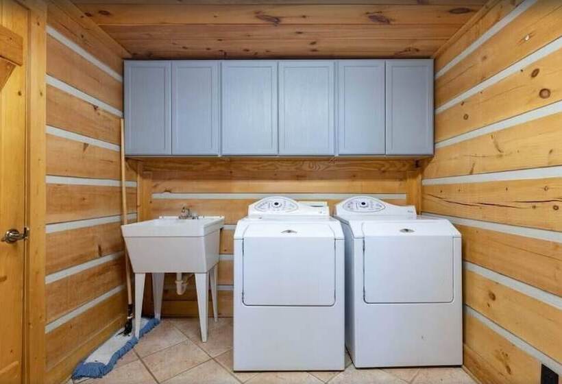 Family Adventure Lodge