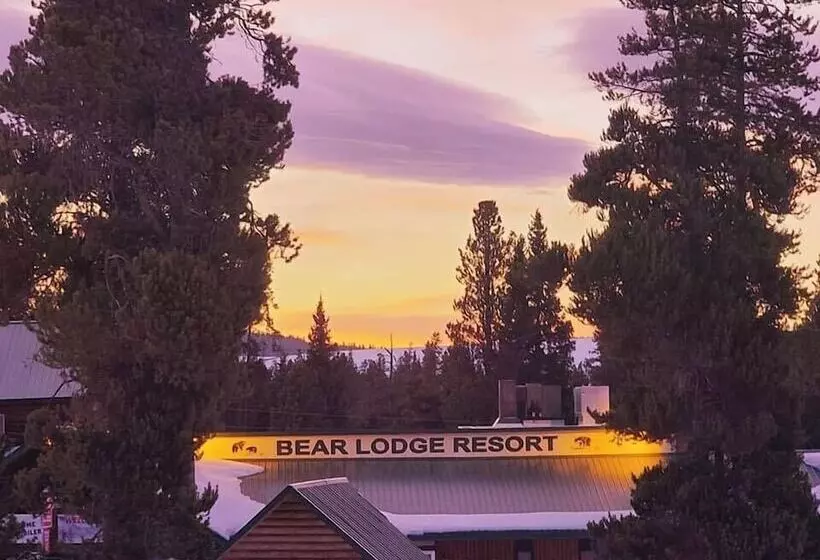 Hotelli Bear Lodge Resort