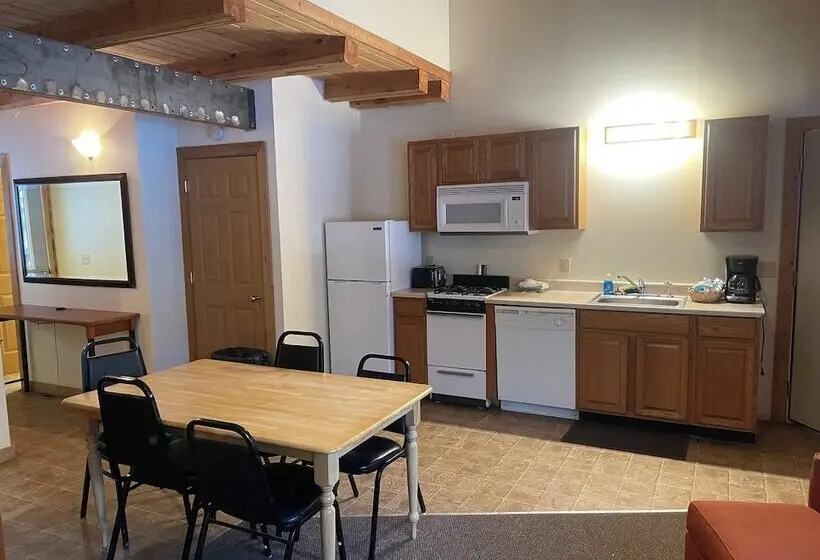 ホテル Bear Lodge Resort