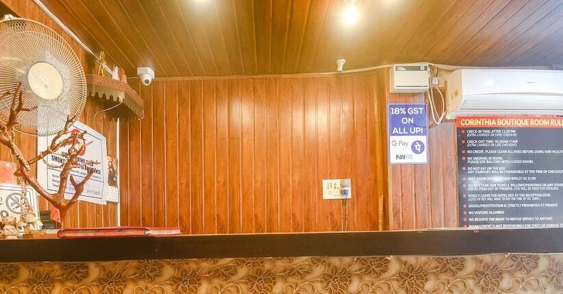 ホテル Fabexpress Corinthia Boutique Rooms   Nr Candolim Beach