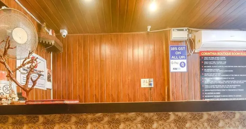 ホテル Fabexpress Corinthia Boutique Rooms   Nr Candolim Beach