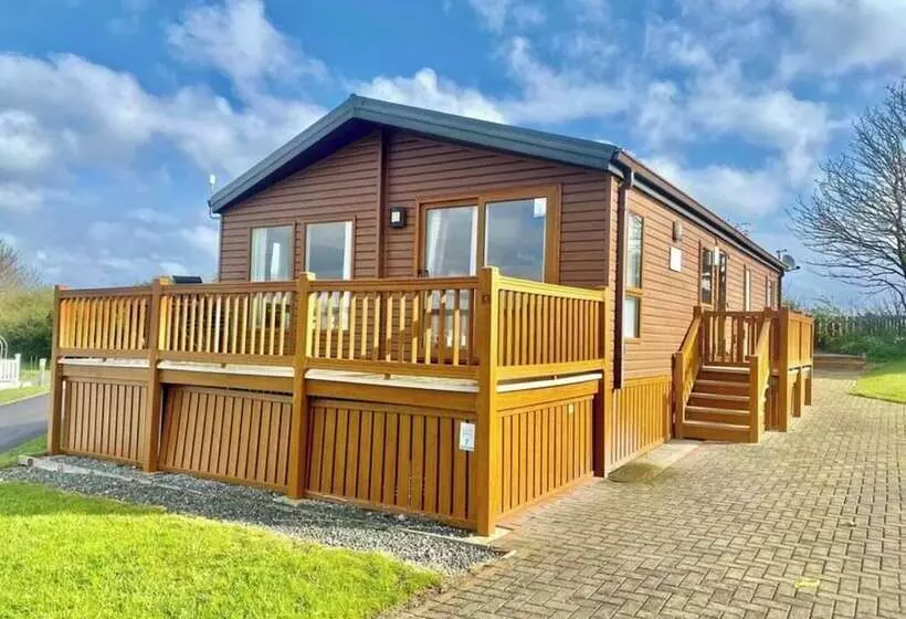ホテル Impeccable 3 Bed Lodge In Hull