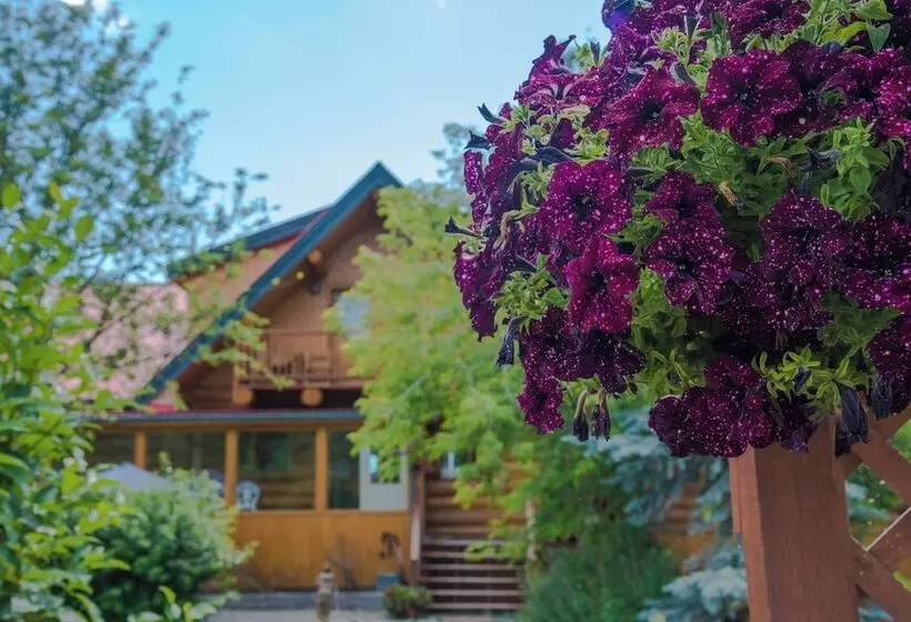 Hotelli Inn On The Lake