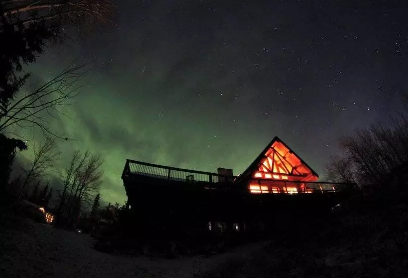 Hotelli Inn On The Lake