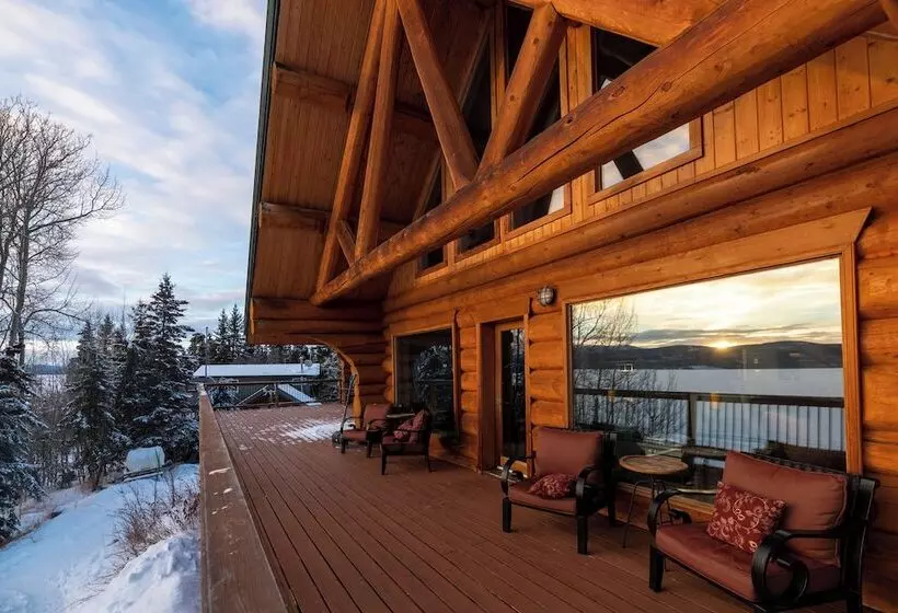 Hotelli Inn On The Lake