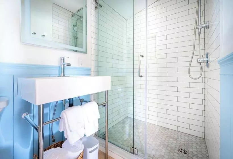 Hotelli Marina Bay Cottages