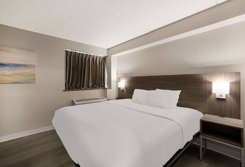 ホテル Suburban Studios Milwaukee Airport