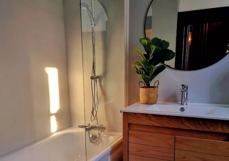 Jk Suites   Appart Hôtel   Spa Privatif