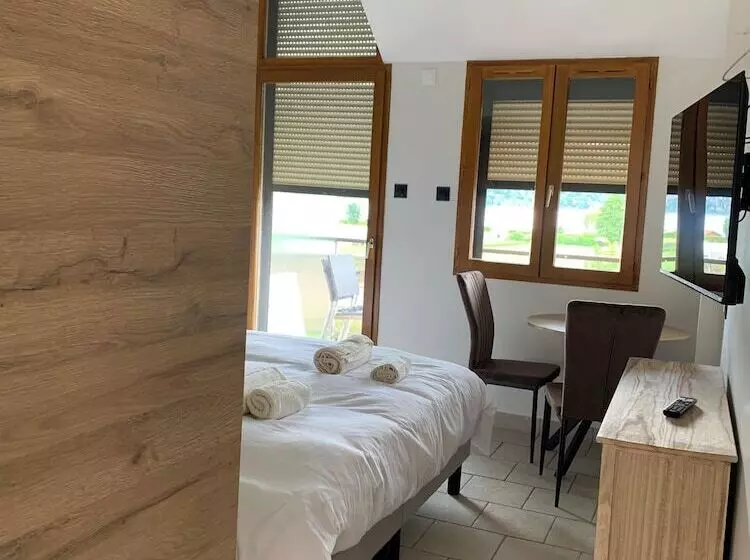 La Parenthèse Enchantée