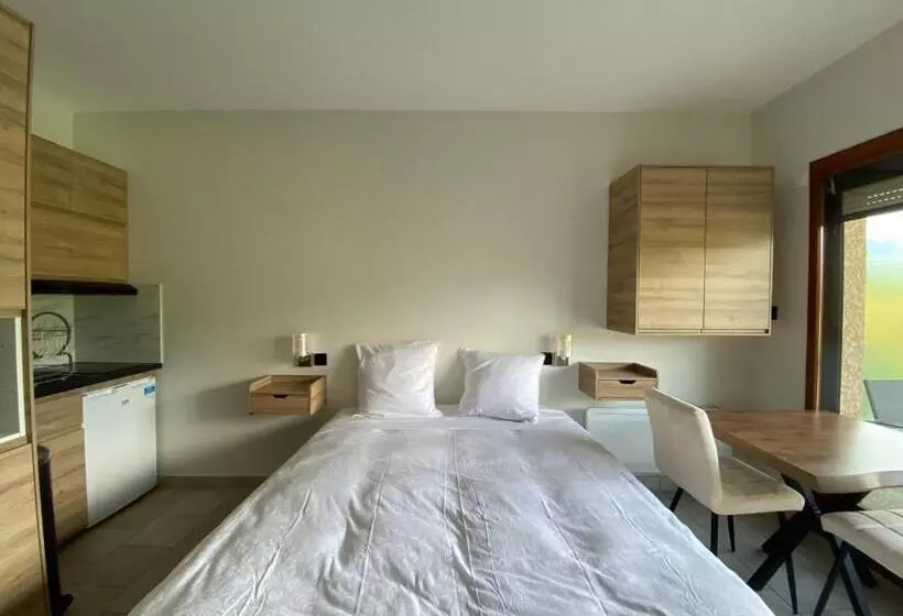 La Parenthèse Enchantée