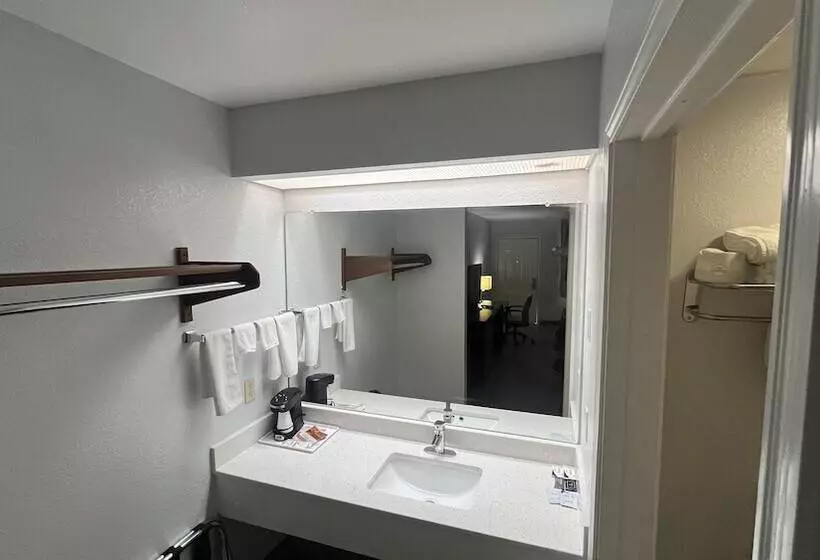 مُتل Atria Inn & Suites