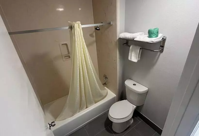 مُتل Atria Inn & Suites