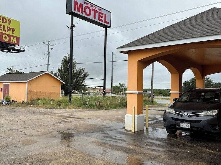 汽车旅馆 Roadside Inn