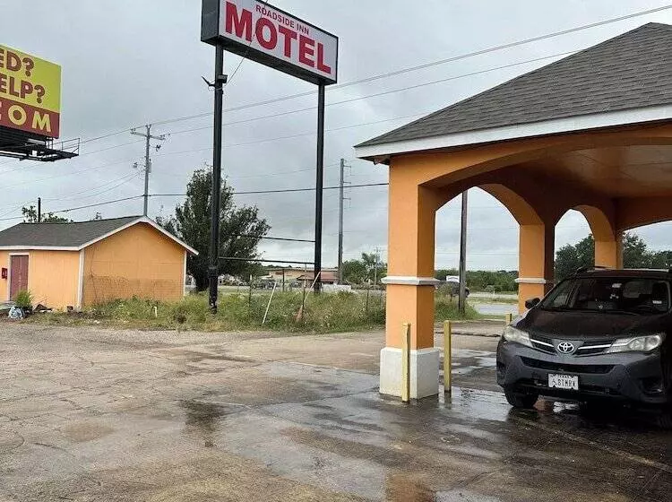 Motelli Roadside Inn