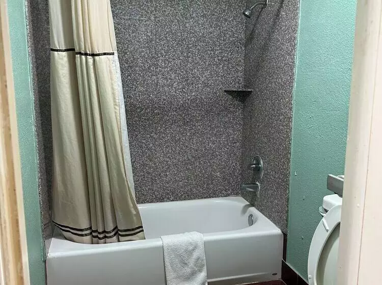 Motelli Roadside Inn