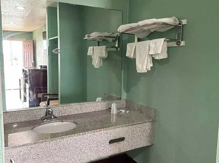 Motelli Roadside Inn