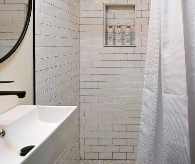 Motelli The Inn At The Gate