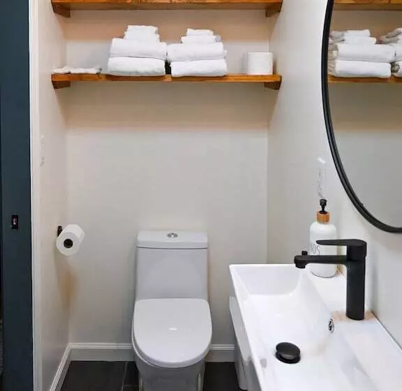 Motelli The Inn At The Gate