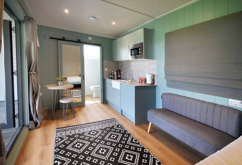 Ocean View 4   1 Bed Pod   Llanrhidian