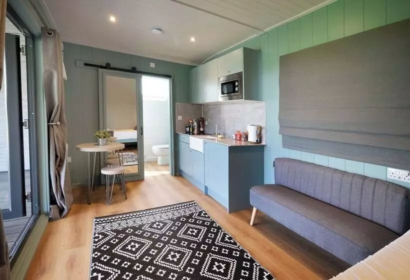 Ocean View 4   1 Bed Pod   Llanrhidian