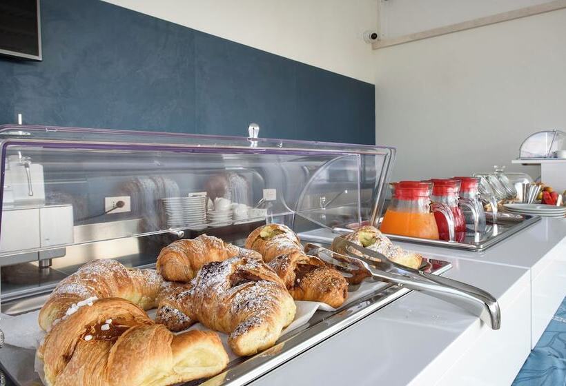 פנסיון Il Mare Dentro Suites