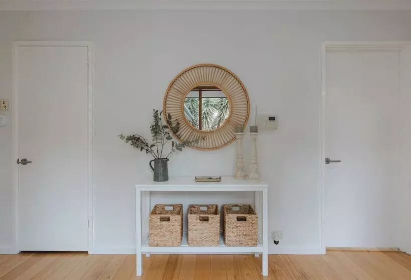 ペンション Modern 3br With Gardens In Waramanga