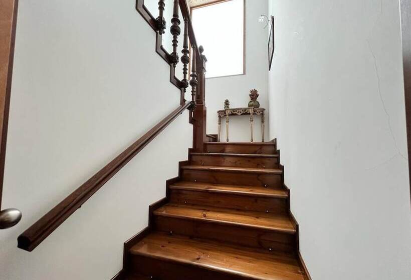 레지던스 Stunning 4 Bed House