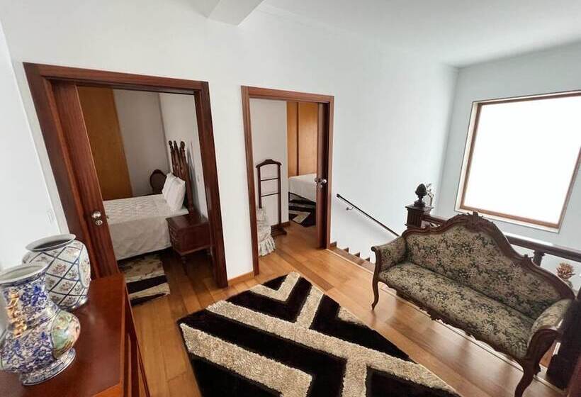 레지던스 Stunning 4 Bed House