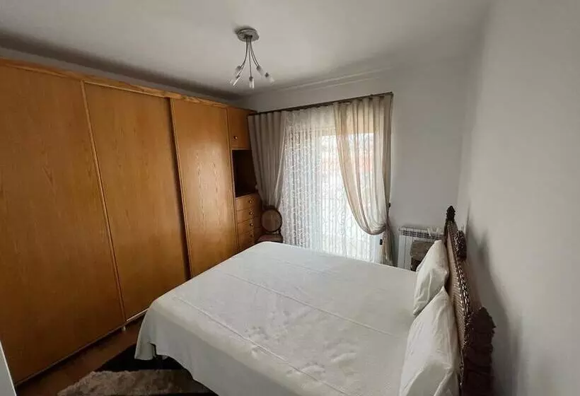 レジデンス Stunning 4 Bed House