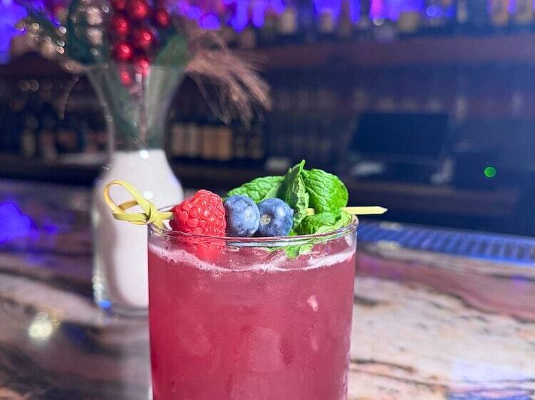 Buttermilk Falls Inn