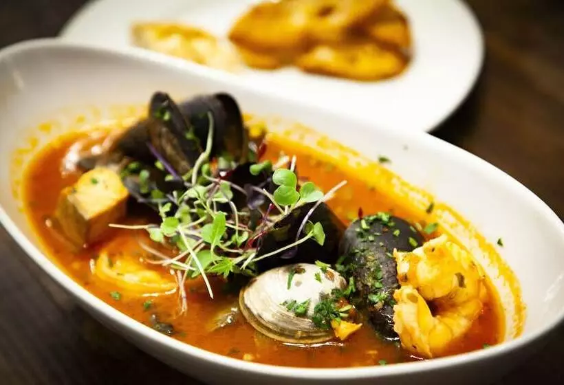 Buttermilk Falls Inn