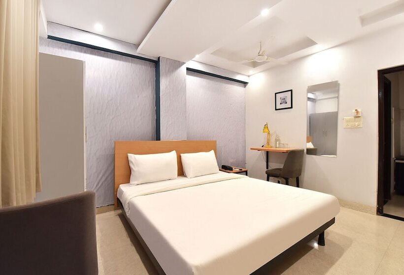 Fabhotel Rushank Palace