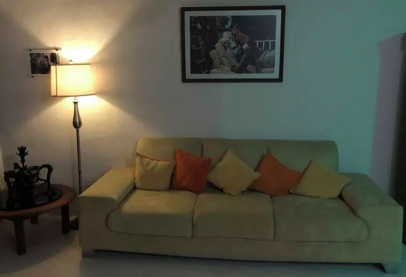 Hostelli Casa Edward