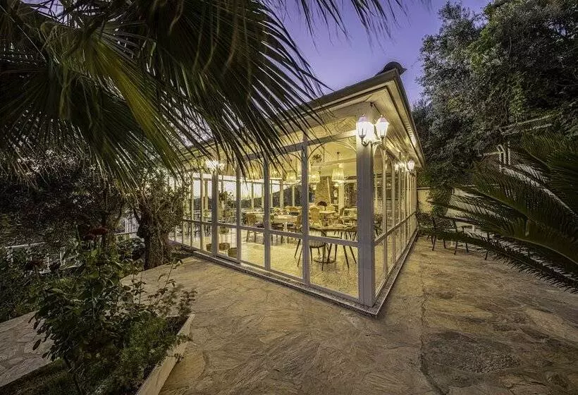 Hotelli Apa Mountain Lodge