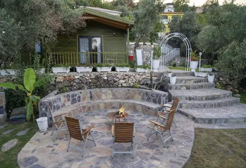 Hotelli Apa Mountain Lodge