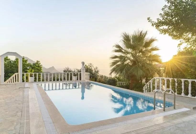 Hotelli Apa Mountain Lodge