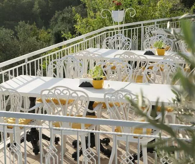 Hotelli Apa Mountain Lodge