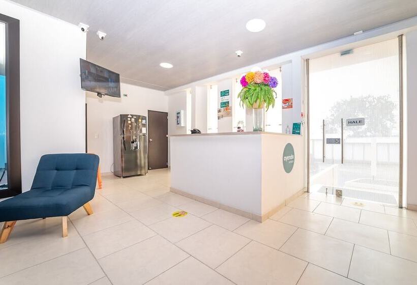 Otel Ayenda Hospedaje Wiv