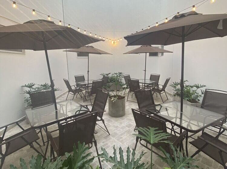 فندق California City