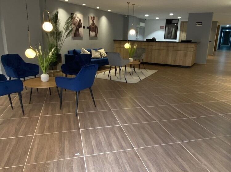 فندق California City