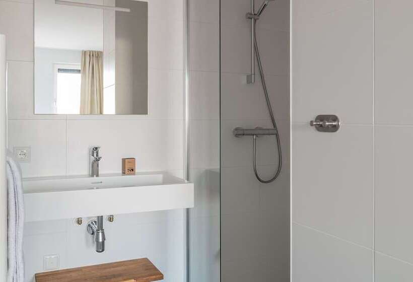 فندق Dormio Resort Nieuwvliet Bad