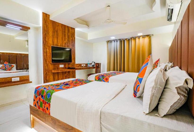 Hotel Fabexpress Amber Corp Inn Nr Nesco Exhibition Center