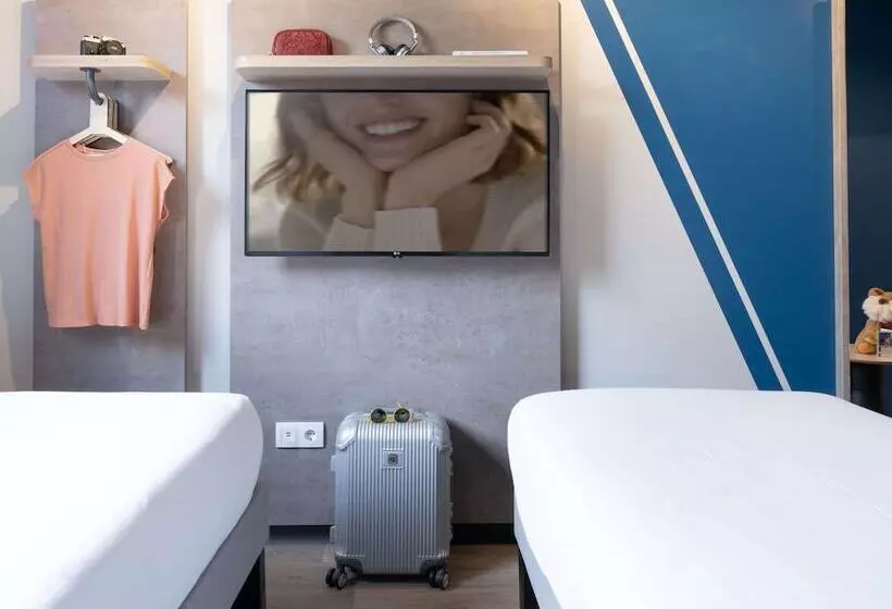 هتل Ibis Budget Valencia Centro Puerto