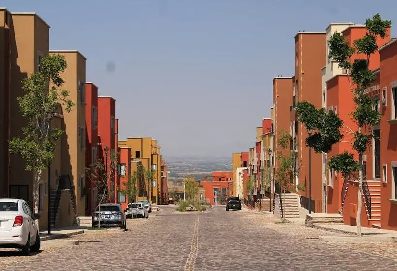 ホテル Krystal Grand Residences San Miguel de Allende
