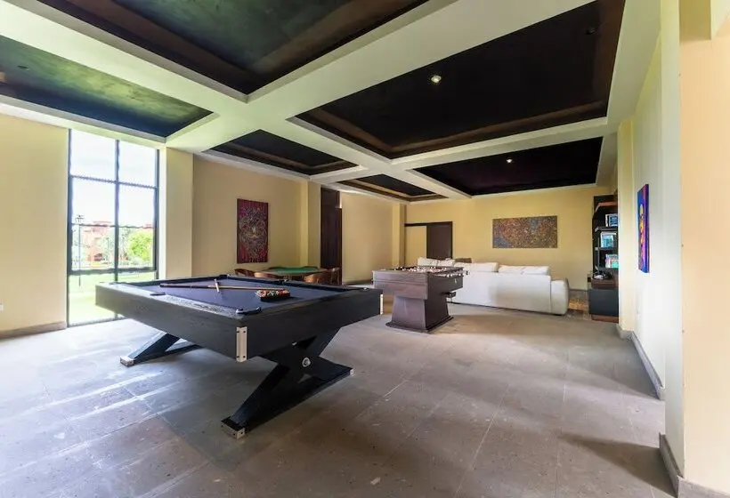ホテル Krystal Grand Residences San Miguel de Allende